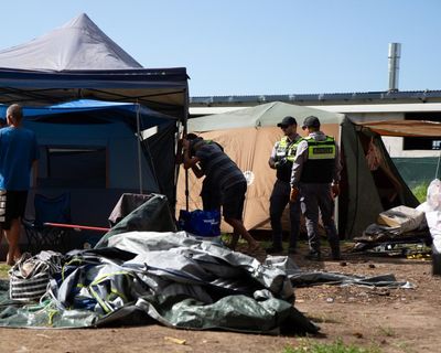 Judge orders Queensland council to pause planned demolition of homeless camps
