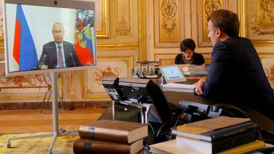 Macron, Putin discuss Iran, Ukraine in first talks since 2022