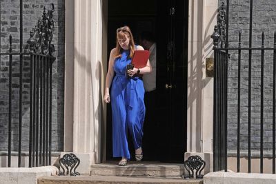 Starmer ‘doing the job for Britain’, says Rayner