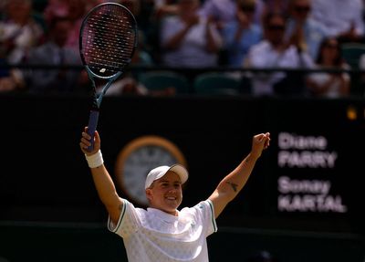 Which British players are still playing at Wimbledon?
