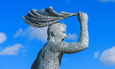 ‘I cut off his head six times’: the sculptors behind football statues