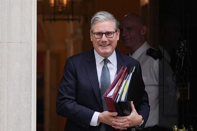 Reeves battles tears as Starmer declines to back her staying in post