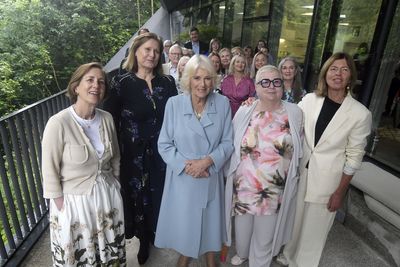 Queen meets cancer patients on visit to Maggie’s centre