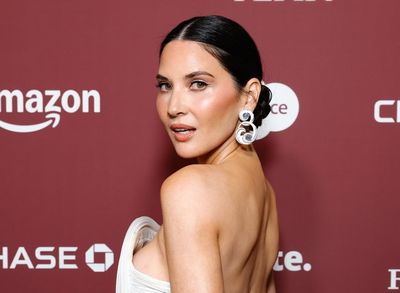 Behind the Glamour: Olivia Munn Opens Up on Trichotillomania and the Paparazzi Pressure That Sparked Her Struggle