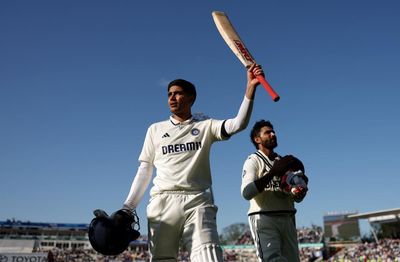 Shubman Gill digs in for a ton to steady India and hold off England’s battling bowlers