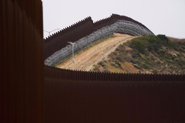 Judge blocks Trump’s attempt to bar asylum access at US-Mexico border