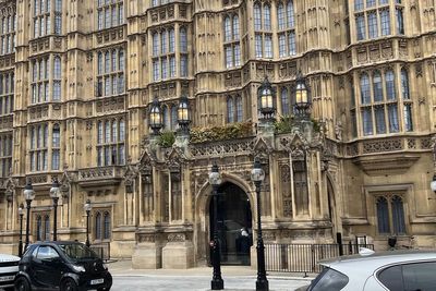 Ex-spending watchdog called in to probe £10 million Lords front door ‘scandal’