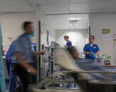 Starmer outlines plan to shift NHS care from hospitals to new health centres