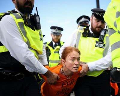 Met police accused of ‘assault on right to protest’ after tenfold rise in nuisance law arrests