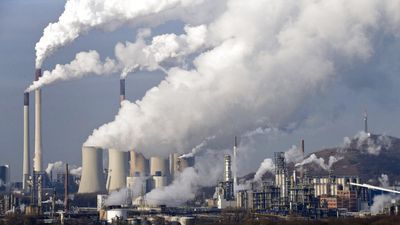EU confirms 90 percent emissions cut by 2040, with some concessions