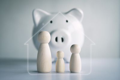 Budget Buster: 10 Spending Habits That Drain Your Family Budget Fast