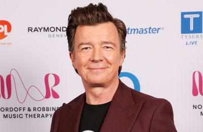 Rick Astley would sing The Smiths' songs 'every weekend' - but Blossoms don't need him
