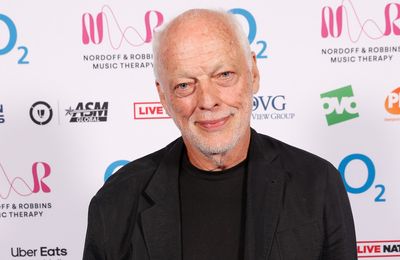'Thank you for the miraculous work...' Pink Floyd's David Gilmour pays tribute to Nordoff and Robbins charity as he accepts O2 Silver Clef Award