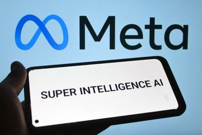 This Meta Analyst Is No Longer Bearish; Here Are Top 2 Upgrades For Thursday