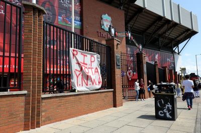 Diogo Jota: Liverpool comes together as team-mates and 'heartbroken' Jurgen Klopp honour forward