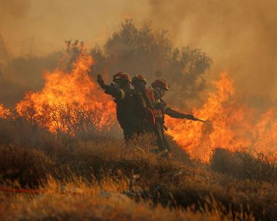 Crete wildfire forces 5,000 to evacuate as Europe heatwave continues