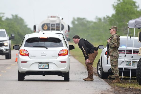 First immigration detainees arrive at Florida center in the Everglades