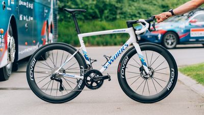 Will this bike claim the first yellow jersey at the 2025 Tour de France? The S-Works Tarmac SL8 of European champion Tim Merlier