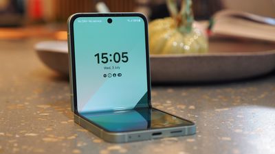 Samsung Galaxy Z Flip 7 FE confirmed by renowned case manufacturer