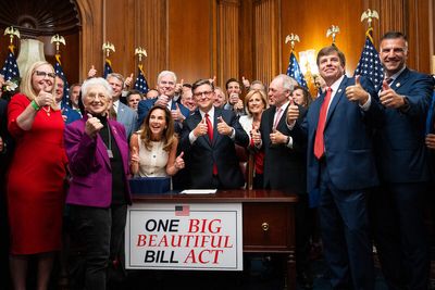 Sweeping tax and spending bill hands both parties a midterm message - Roll Call