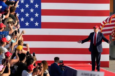 Trump plans to celebrate 250 years of independence with a UFC fight at the White House