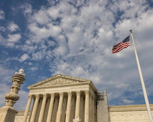 US supreme court clears way for deportations of eight men to South Sudan