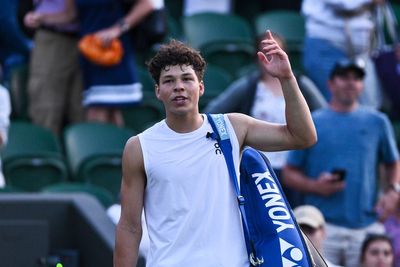 Ben Shelton left furious after ‘unbelievable’ decision to suspend play at Wimbledon due to bad light