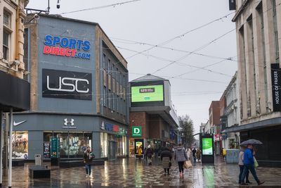 ‘Growing gap’ between UK high streets and online shopping