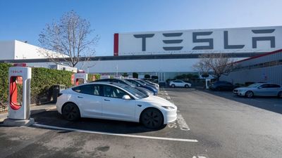 Ross Gerber, Gary Black Weigh In On Tesla Cybertruck's Poor Sales: 'A Very Sad Result'