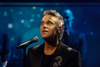 Good luck lads: Robbie Williams shares Oasis comeback gig message