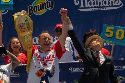 Legendary competitive eater hungry to reclaim hot dog crown