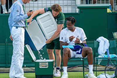 Ice towels and thermal stress techniques: how players deal with heat at Wimbledon