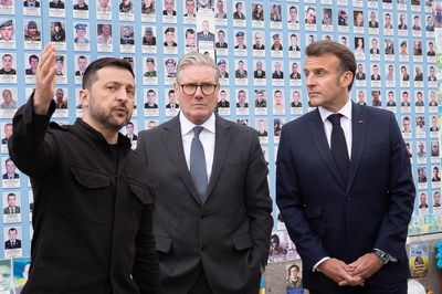 Starmer and Macron to host coalition of the willing meeting next week