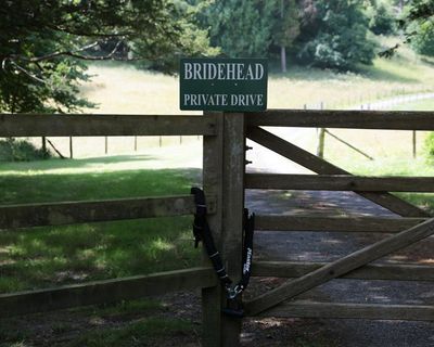 ‘Peaceful trespass’ planned at Dorset beauty spot after new owners shut path