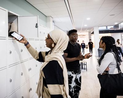 Smartphone bans in Dutch schools have improved learning, study finds