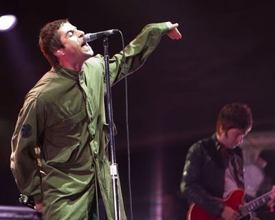 Oasis in row with photo agencies over pictures from reunion shows