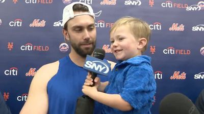Mets Pitcher’s Son Adorably Steals Microphone to Give Dad’s Start a Glowing Review