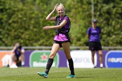 Leah Williamson relieved to let go of anxiety ahead of England’s Euro opener