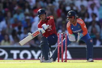 Sophia Dunkley hails England’s fighting spirit in win over India