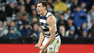 Cameron boots 700th as Lalor hurt again in Cats rout