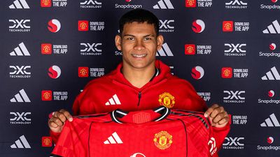 Man Utd Finalise Signing of Exciting Young Defender
