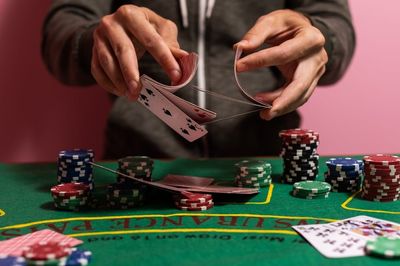 A Dave Ramsey Caller Skipped Her Car Payments To Gamble And Double The Money. The Plan Failed, And Now She's $19,000 In Debt With No Car