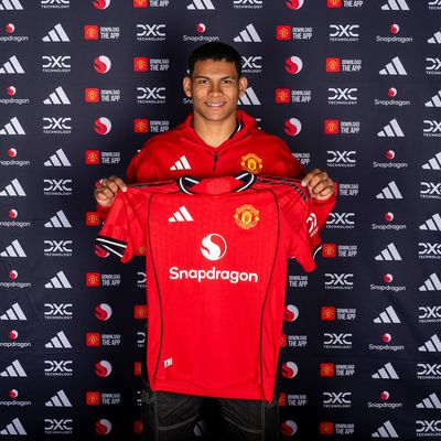 Manchester United confirm Diego Leon as second summer signing to follow Matheus Cunha