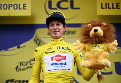 'I'm going to be proud to wear it' - Jasper Philipsen celebrates taking Tour de France yellow jersey on stage one