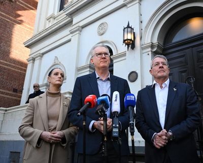 Tony Burke says Melbourne synagogue fire an ‘attack on Australia’ as NSW man charged over incident