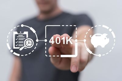 Should They Roll Over A $1M 401(k) To Their Financial Advisor? Suze Orman Warns Against Losing Early Withdrawal Access