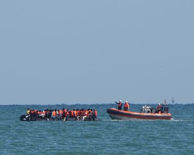 Yvette Cooper hails new French tactics to reduce Channel crossings