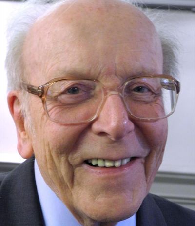 Douglas Chamberlain obituary