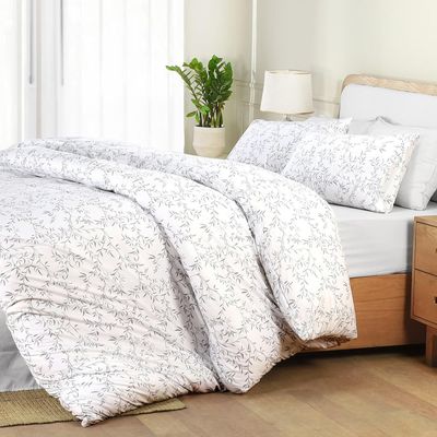 I put Amazon’s bestselling £10.99 bedding set to the test – this is why I don’t agree with its 50,000 rave reviews, and what I’d shop instead