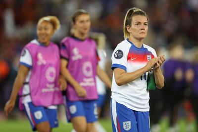 ‘We thrive under pressure’: Hemp defiant despite England’s losing start